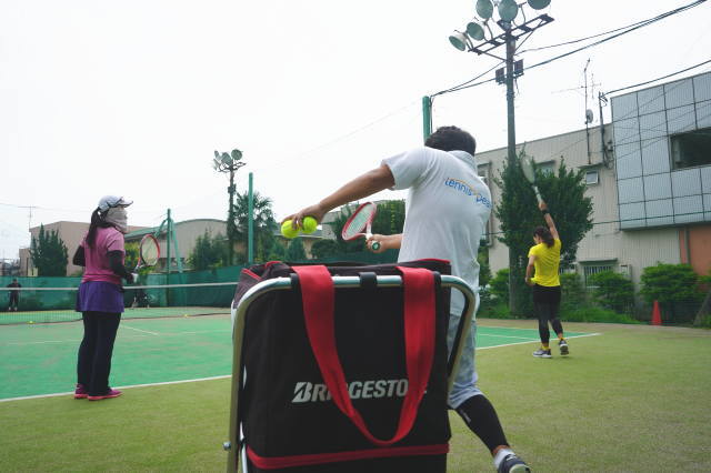 調布市柴崎のテニススクール